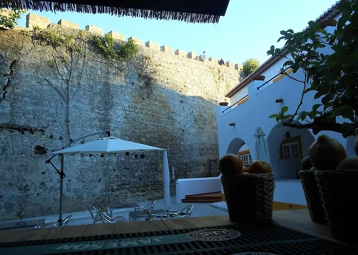 Отель Casa Senhoras Rainhas - - By Unlock