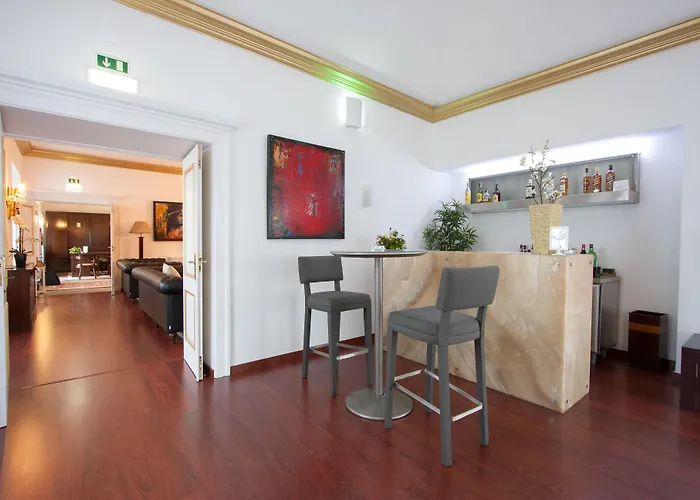 Отель Casa Senhoras Rainhas - - By Unlock 4*