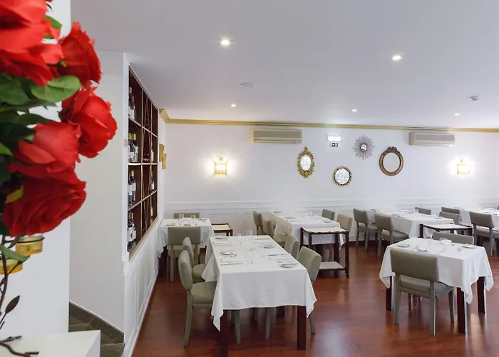 Отель Casa Senhoras Rainhas - - By Unlock 4*